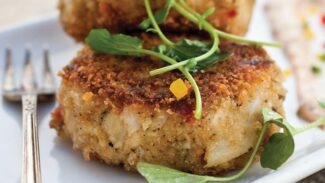 Hearts-of-Palm-Style Crab Cakes with Rémoulade 